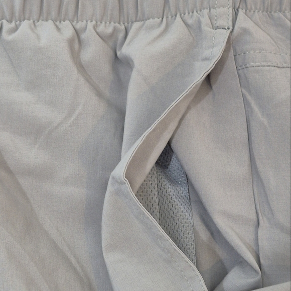 Free Fly Men's Bamboo-Lined 7" Inseam Active Breeze Short in Cement - Size XL - Picture 7 of 13